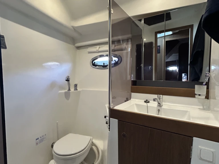 Pronájem lodi Argeles lákavé ceny Antares 36 Millenium