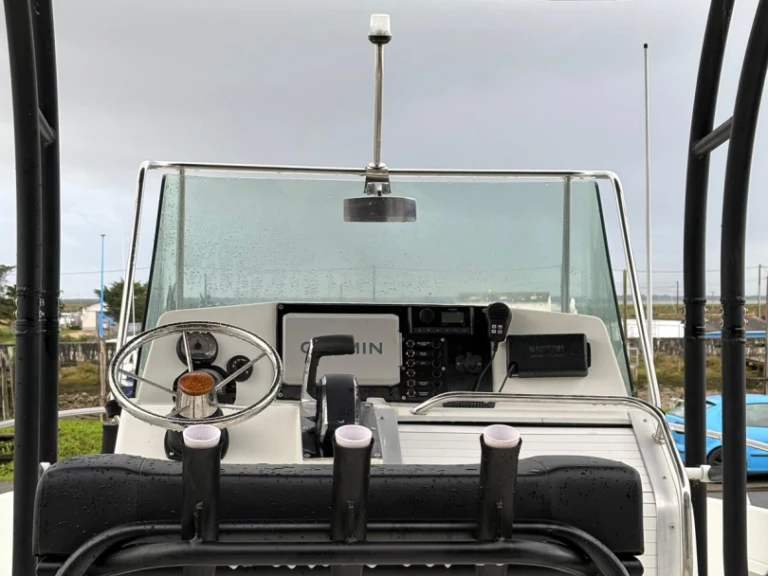 Jeanneau Cap Camarat 675 jednotlivci a charterové společnosti v Noirmoutier-en-l'Île