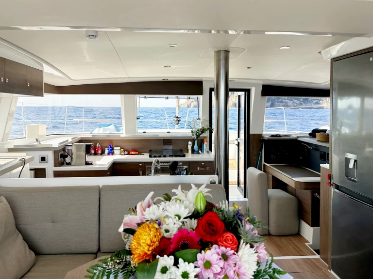 Pronájem jachty v Denia -Catana BALI4.2 na Samboatu