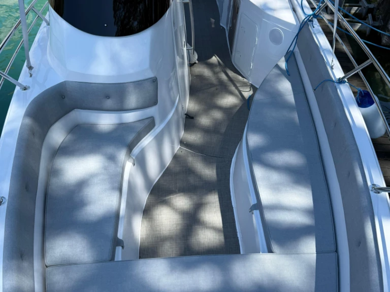 Pronajmout Motorová loď se skipperem či ne Marinello v Sirmione