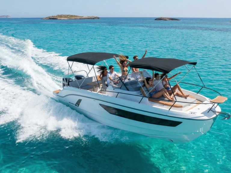 Pronájem lodi Ibiza Town lákavé ceny FLYER 9 SUNdeck