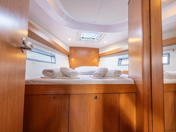 Pronajmout Plachetnice se skipperem či ne Bavaria v Kórfos