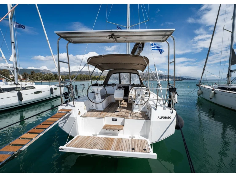 Pronájem Plachetnice Bavaria s licencí