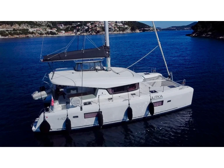 Pronajmout Katamarán se skipperem či ne Lagoon v Dubrovník