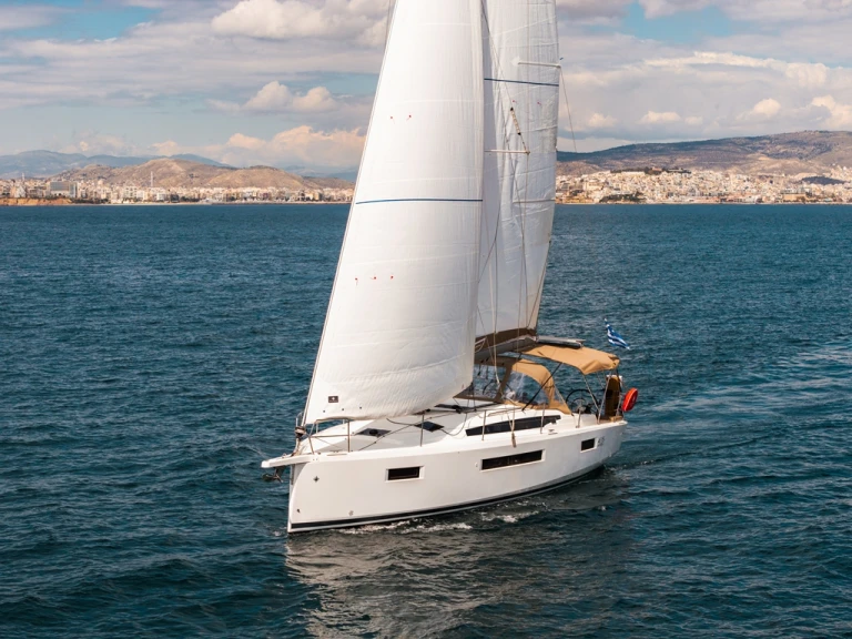 Pronájem lodi Jeanneau Sun Odyssey 415 v Piso Livadi na Samboatu