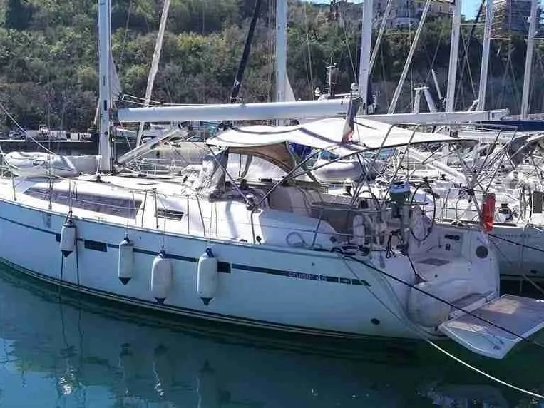 Pronajmout si Bavaria Cruiser 46 v Agropoli