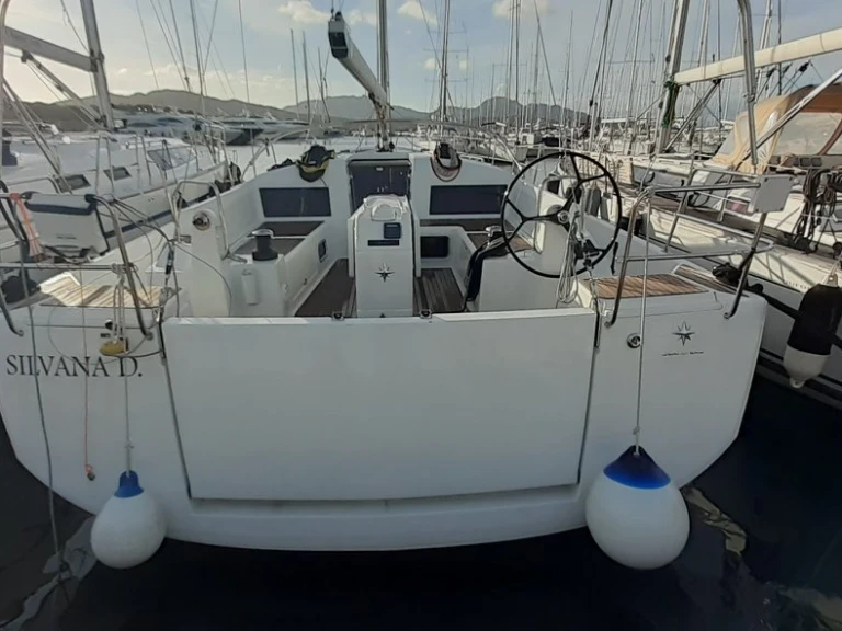 Pronájem Plachetnice Jeanneau s licencí