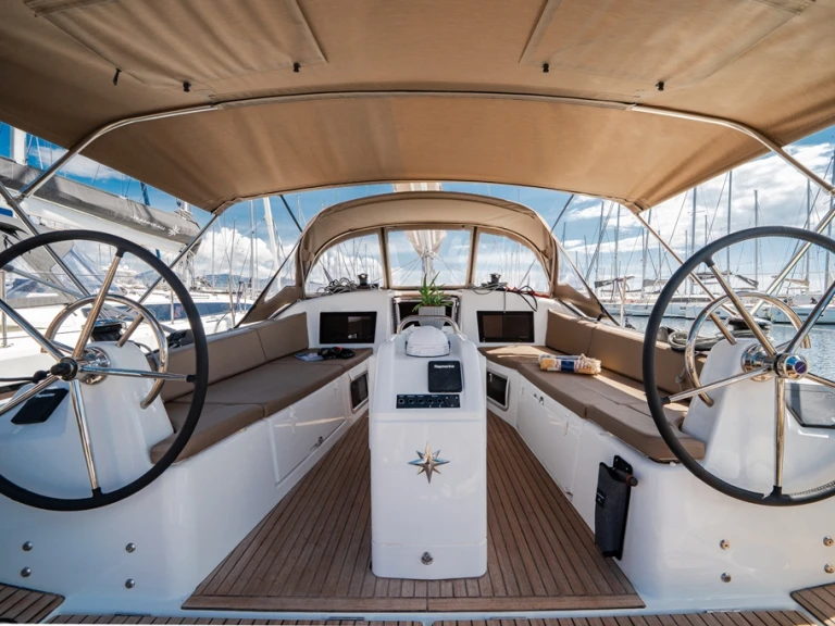 Pronájem jachty v Piso Livadi -Jeanneau Sun Odyssey 415 na Samboatu