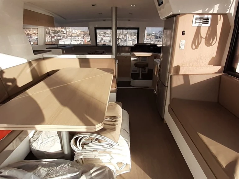 Pronájem lodi Bali Bali 4.1 v Portisco na Samboatu