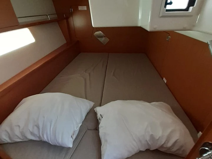 Pronajmout si Bavaria Bavaria C45 v Punta Ala