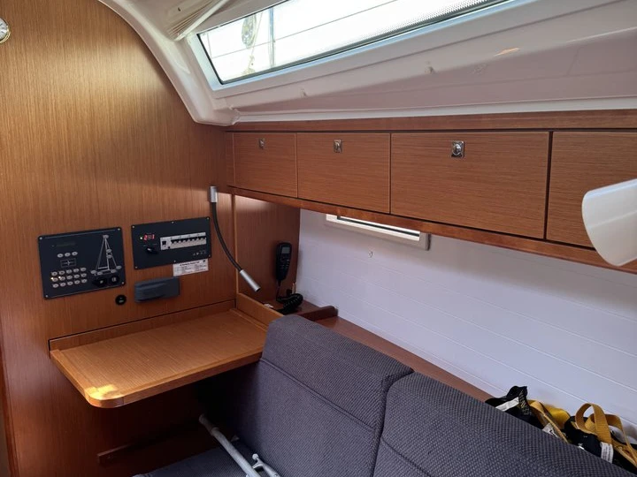 Pronájem Plachetnice v Punta Ala -Bavaria Cruiser 37