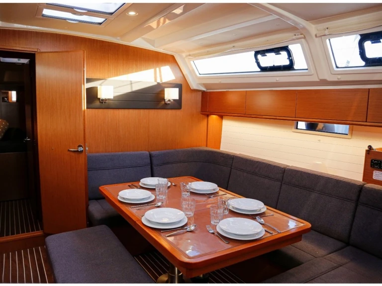 Pronájem Plachetnice v Portisco -Bavaria Cruiser 46