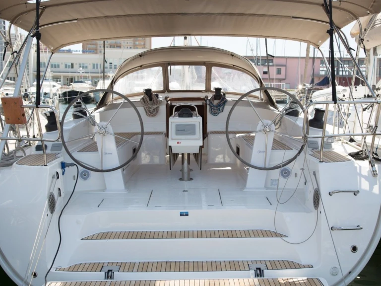 Plachetnice k pronájmu v Portisco za nejlepší cenu