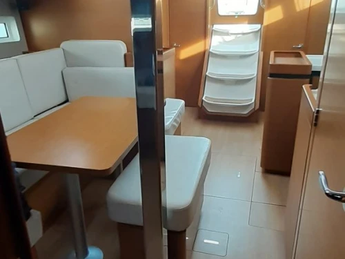 Pronájem lodi Portisco lákavé ceny Sun Odyssey 440