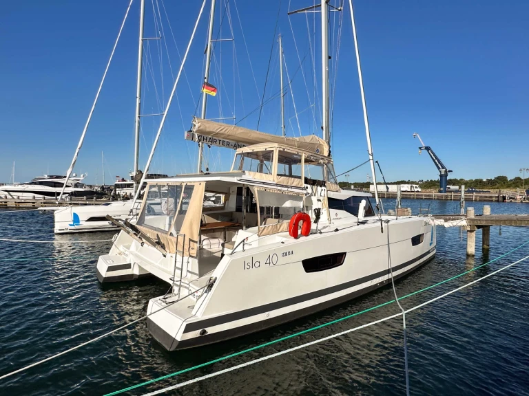 Pronajmout Katamarán se skipperem či ne Fountaine Pajot v Rostock