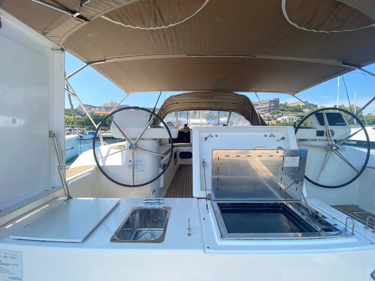 Pronájem jachty v Milazzo -Dufour Dufour 520 Grand Large na Samboatu