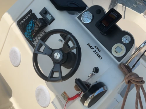Pronájem Motorová loď Quicksilver s licencí