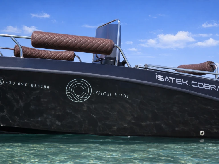 Isatek Cobra 495 jednotlivci a charterové společnosti v Mílos