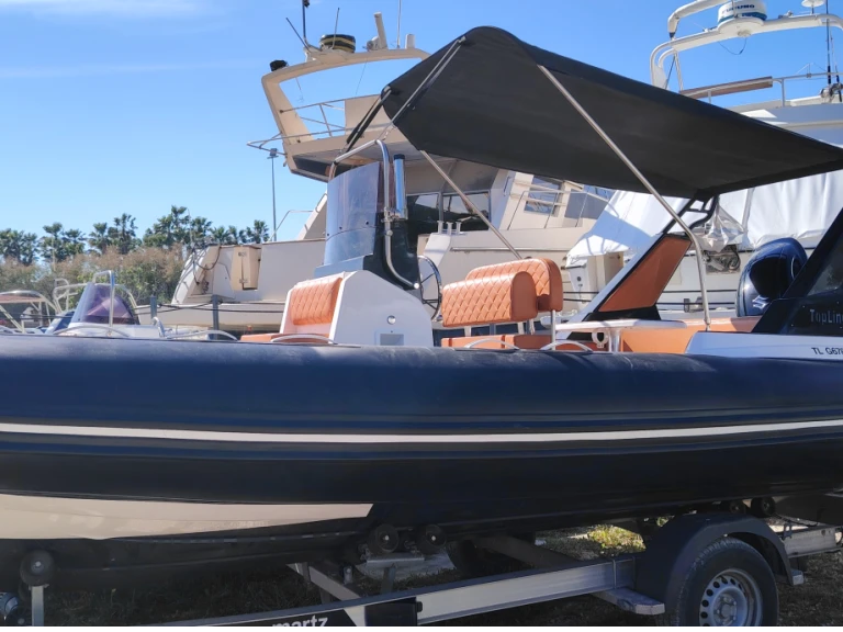 Pronajmout si Tiger Tiger TL 650 v Bormes-les-Mimosas