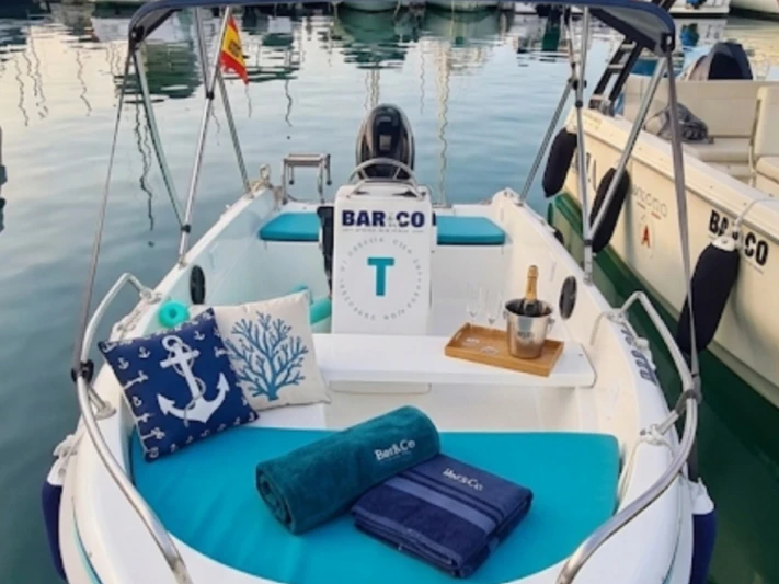 Pronájem Motorová loď v Alicante -Estable Estable 415 Consola