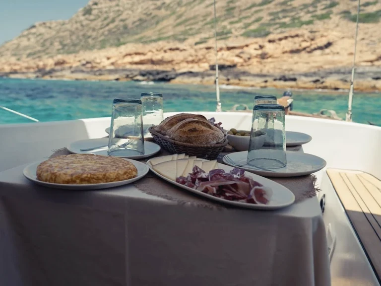 Pronájem jachty v Palma de Mallorca -Myabca delfin 28 na Samboatu