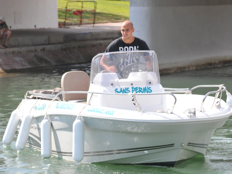 Pronájem lodi Jeanneau Cap Camarat 4.7 CC Style v Sète na Samboatu