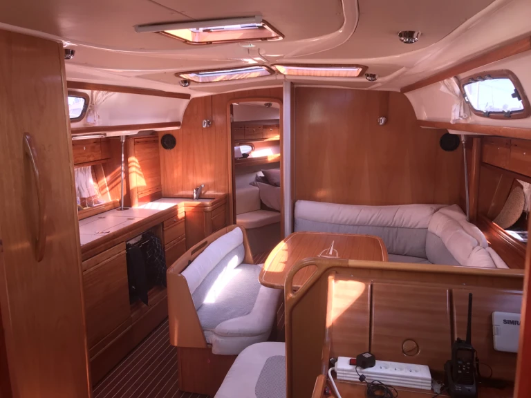 Pronájem Plachetnice v Locmiquélic -Bavaria Bavaria 39 Cruiser