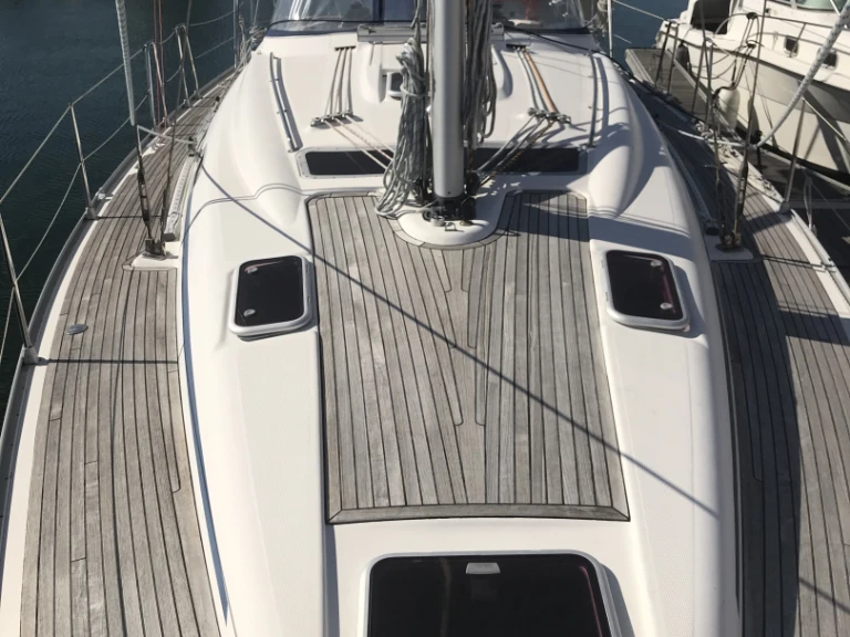 Pronájem lodi Bavaria Bavaria 39 Cruiser v Locmiquélic na Samboatu