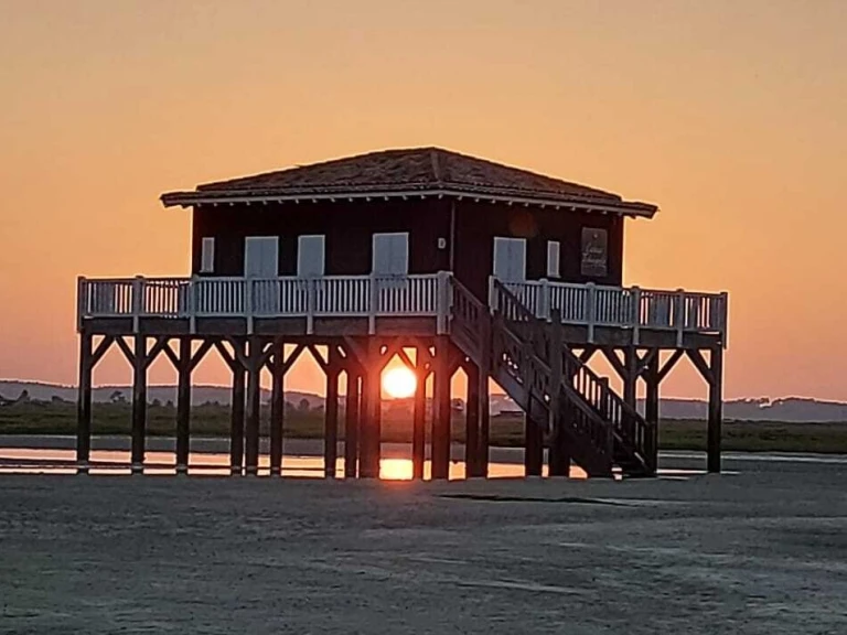 Pronájem Motorová loď Quicksilver s licencí