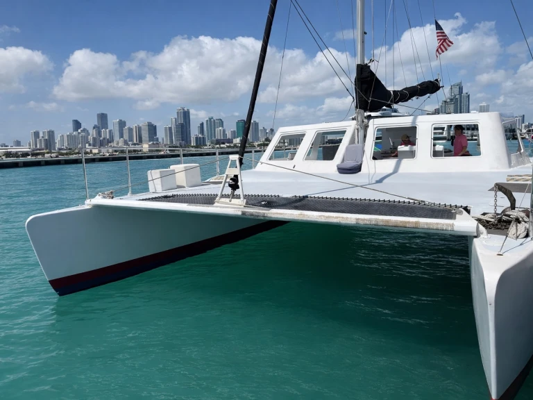 Pronajmout si KURT HUGHES 60 v Miami Beach