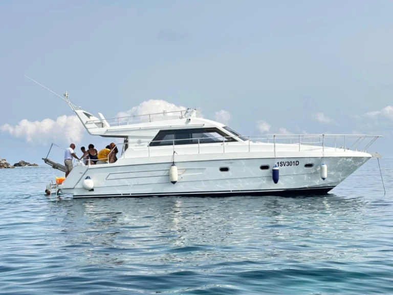 Pronajmout Motorová loď se skipperem či ne Raffaelli v Siracusa