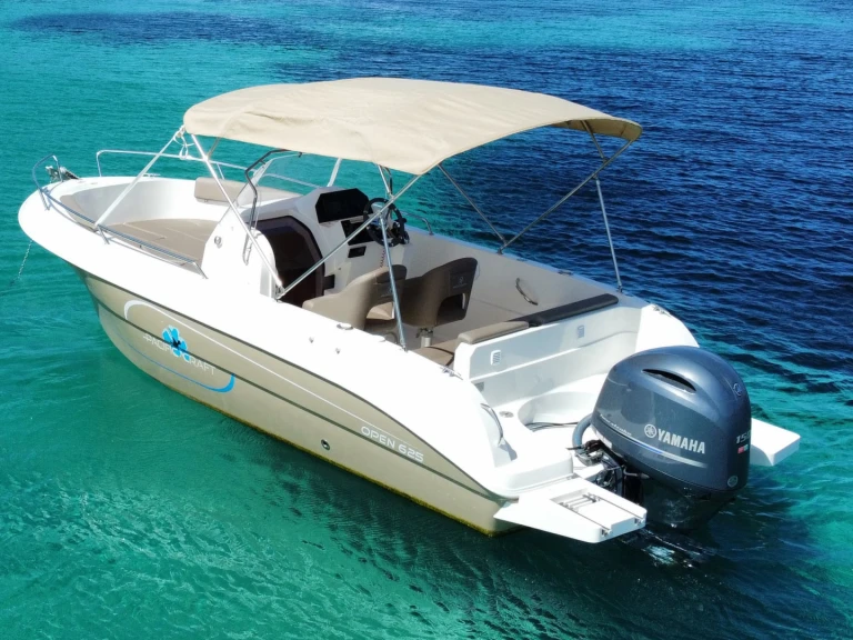 Pronájem lodi Pacific Craft Pacific Craft 625 Open v Sant Antoni de Portmany na Samboatu