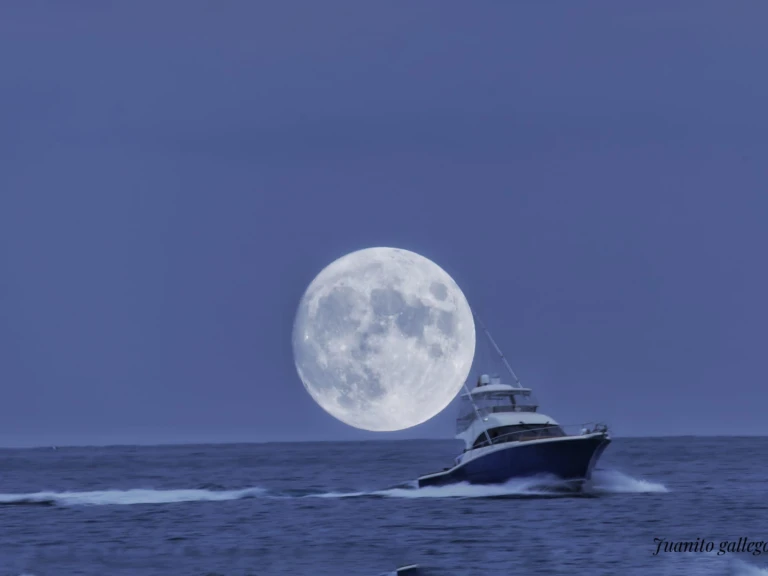 Rico Cori Fisher 1370 jednotlivci a charterové společnosti v Altea