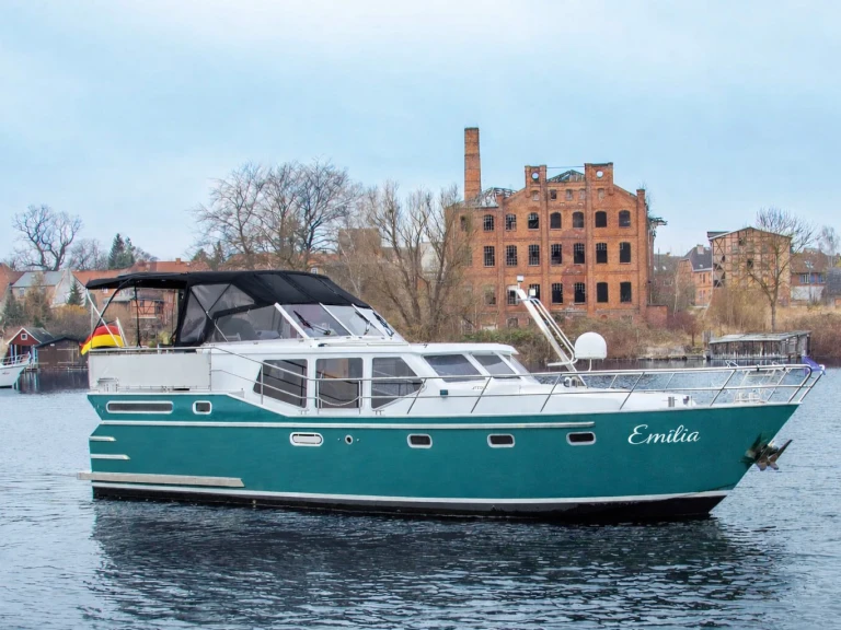 Pronajmout Říční loď se skipperem či ne Vacance v Waren (Müritz)