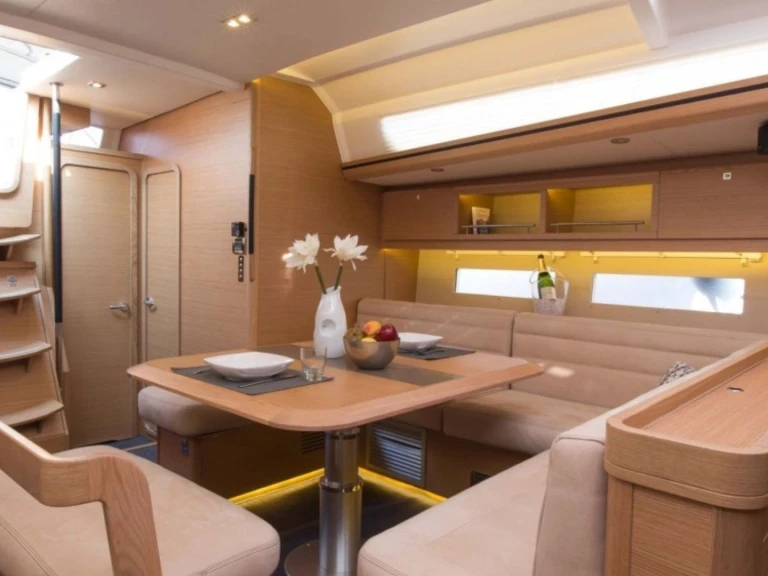 Pronajmout Plachetnice se skipperem či ne Dufour v Capo d'Orlando