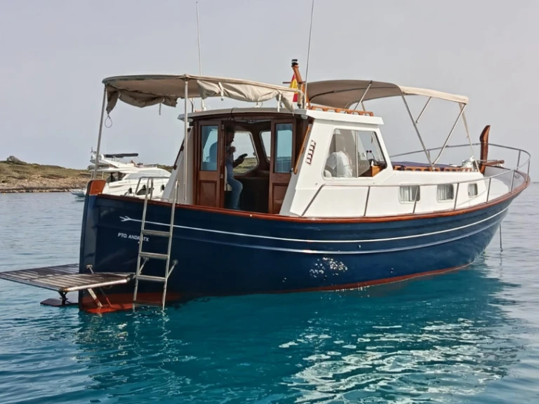 Pronajmout si C.NAV.MALL MYABCA 900 v Palma de Mallorca