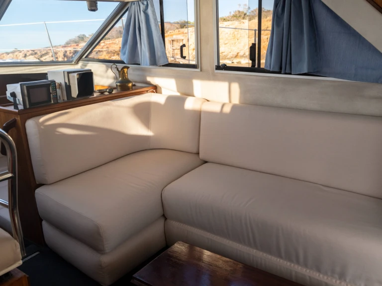 Motorová loď k pronájmu v Sant Antoni de Portmany za nejlepší cenu