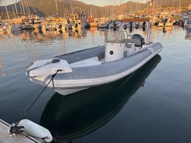 Pronájem jachty v Bonifacio -Capelli Tempest 750 na Samboatu