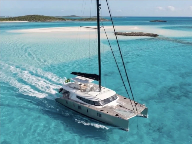 Pronájem lodi Nassau lákavé ceny 74ft Sunreef Sailing Catamaran
