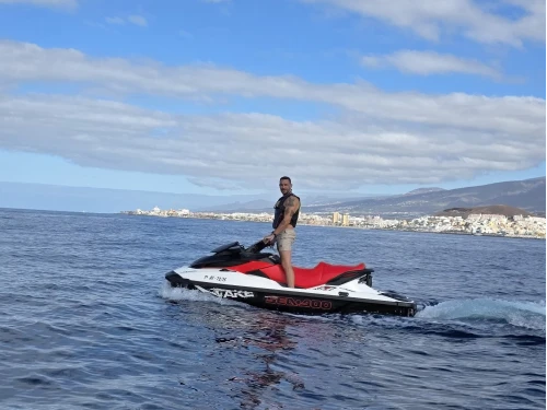 Pronájem Vodní skútr Sea-Doo s licencí