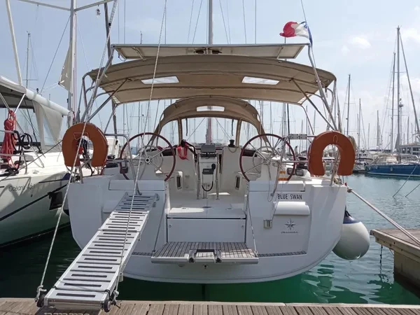Jeanneau Sun Odyssey 439 (4 cab.) jednotlivci a charterové společnosti v Lefkáda