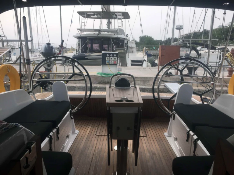 Pronájem lodi Skiathos lákavé ceny Cruiser 46