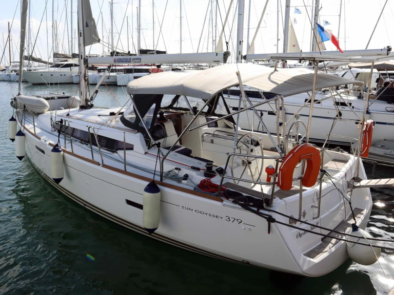 Pronájem lodi Jeanneau Sun Odyssey 379 (3 cab.) v Alimos na Samboatu
