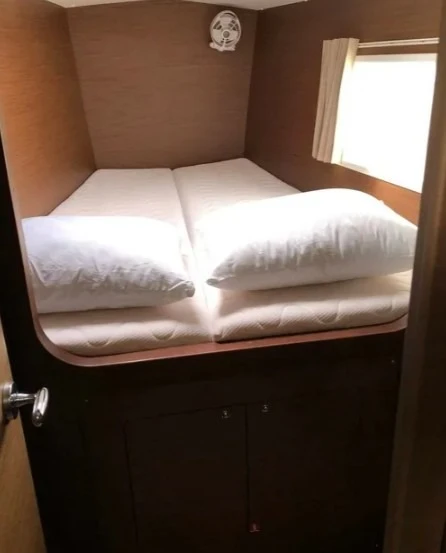 Pronájem lodi Paros (ostrov) lákavé ceny Lagoon 380