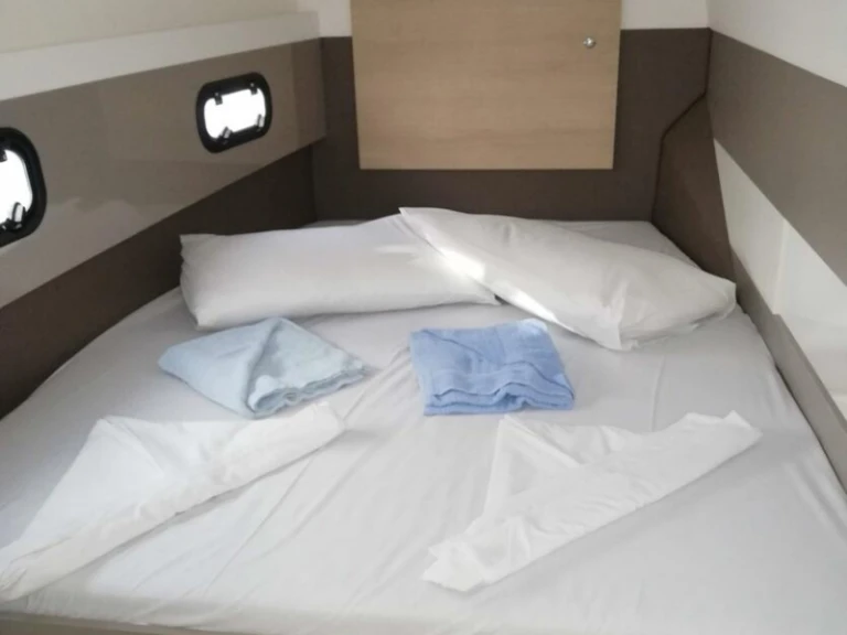 Pronajmout Katamarán se skipperem či ne Bali v Kalkara