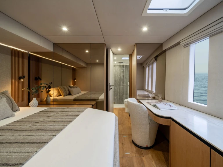 Pronájem Katamarán Sunreef s licencí