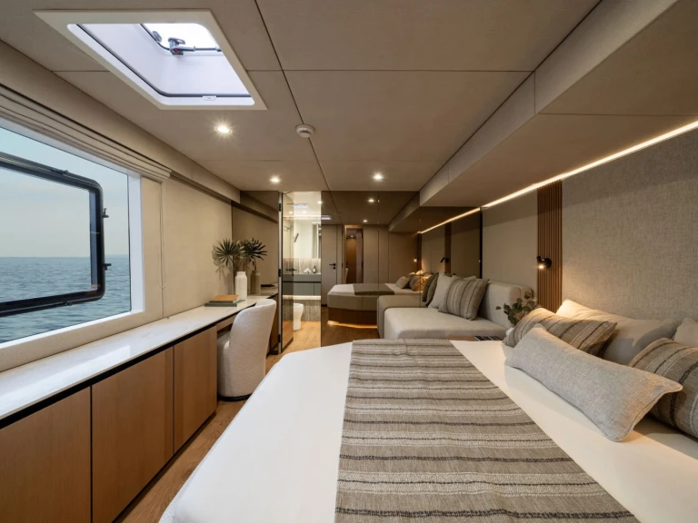 Pronájem lodi Olbia lákavé ceny Sunreef 70