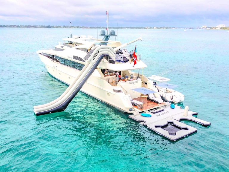 Pronájem Jachta Palmer Johnson s licencí