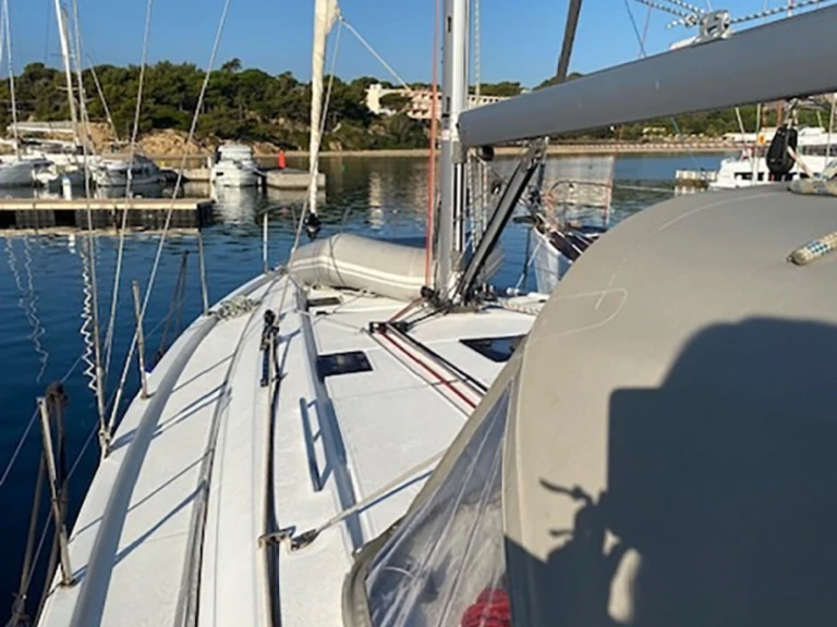 Pronájem lodi Bormes-les-Mimosas lákavé ceny Oceanis 40.1