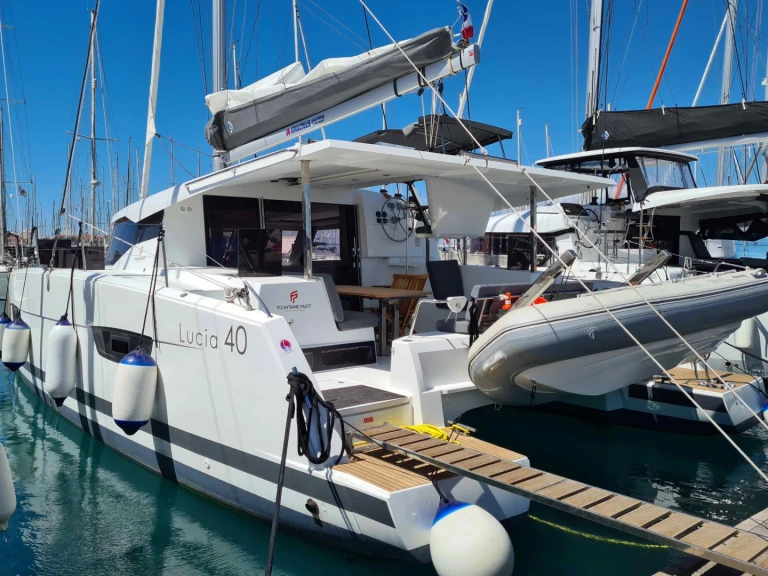 Pronájem jachty v Lefkáda -Fountaine Pajot Lucia 40 (4 cab.) na Samboatu